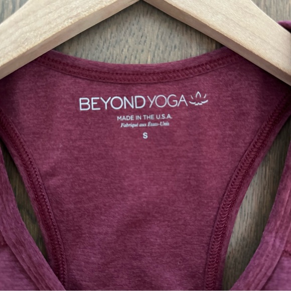 Beyond Yoga Lift Your Spirts Sports Bra in Port Wine Ruby Red Purple Size Small - Picture 6 of 8
